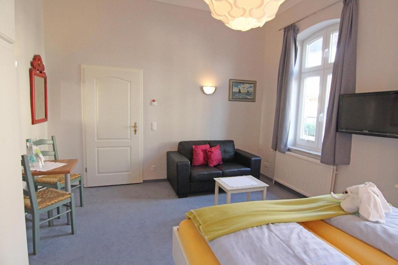 Kapitaenshaus-Lassen-Zimmer-Amistad Hotel Westerland Luaran gambar